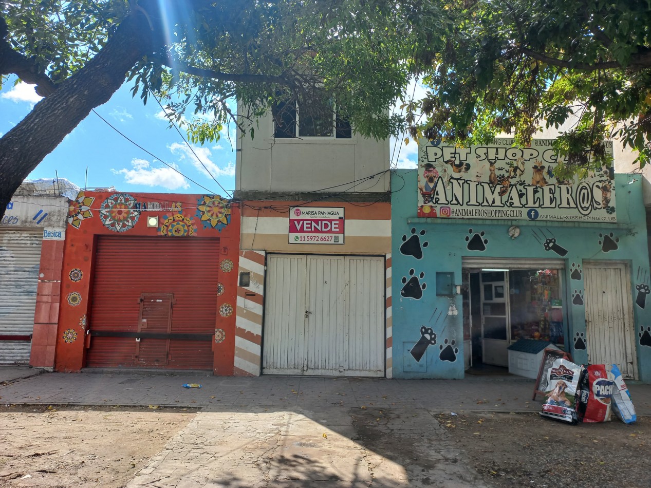 SE VENDEN LOCALES Y DEPARTAMENTOS EXCELENTE INVERSION