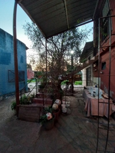 VENTA DE CASA CON LOCAL