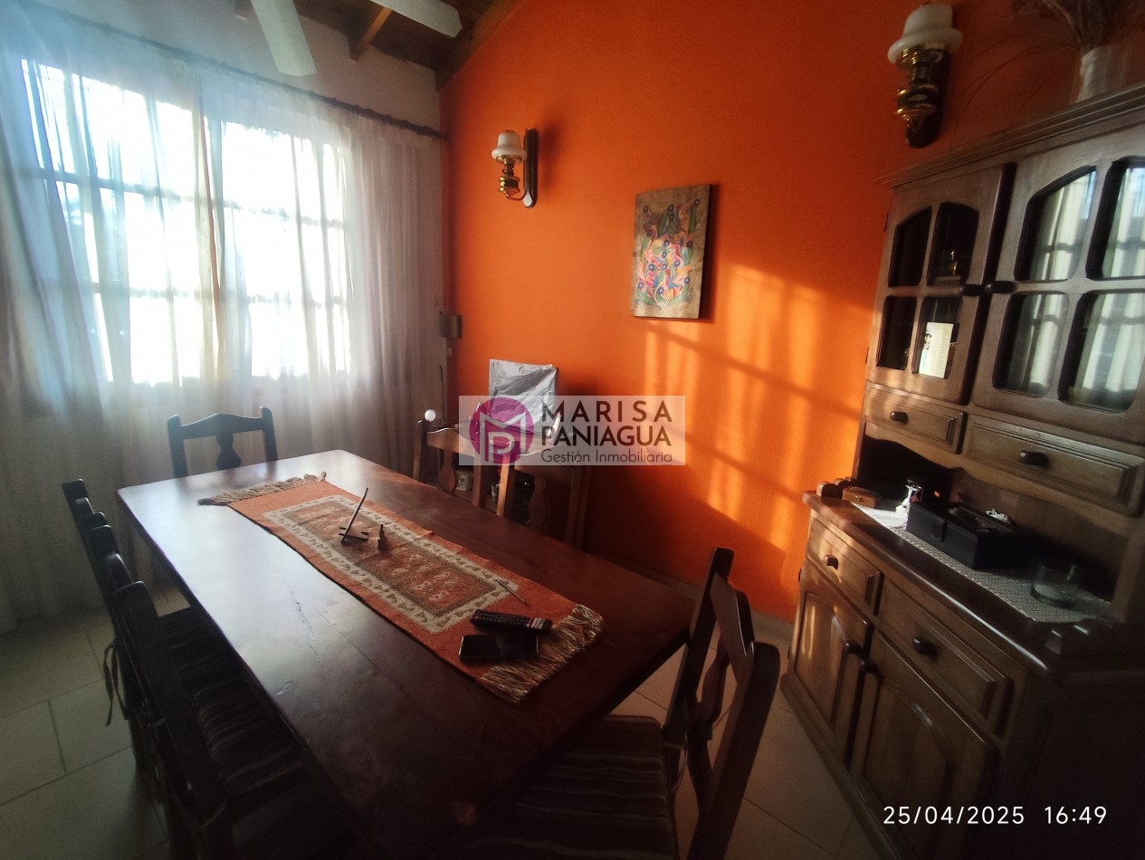VENTA DE IMPECABLE CHALET
