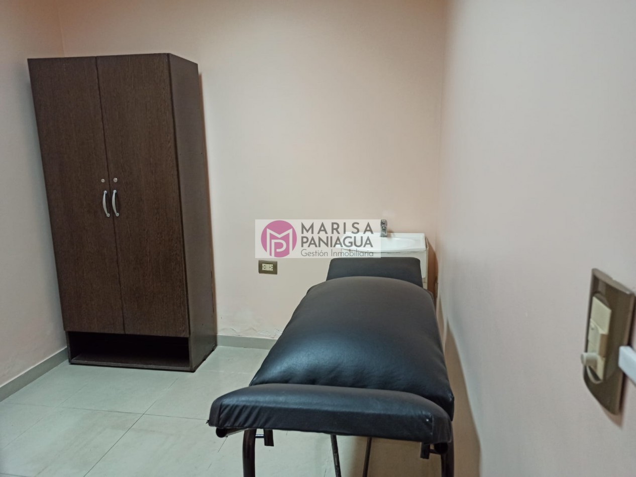 SE ALQUILAN CONSULTORIOS