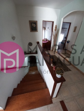CASA DE DOS PLANTAS CON LOCAL