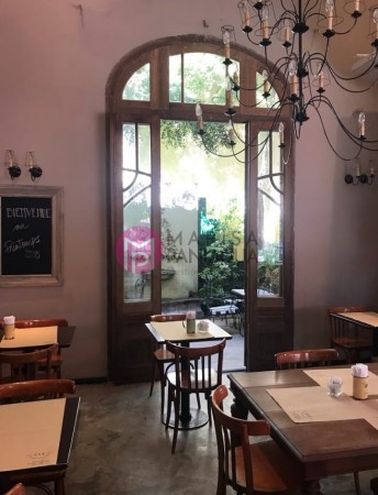 SE VENDE HERMOSA ESQUINA