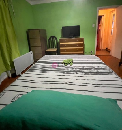 SE VENDE CASA CON LOCALES COMERCIALES