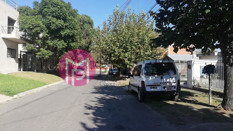 VENTA DE CASA SOBRE LOTE DE 580 mtr2