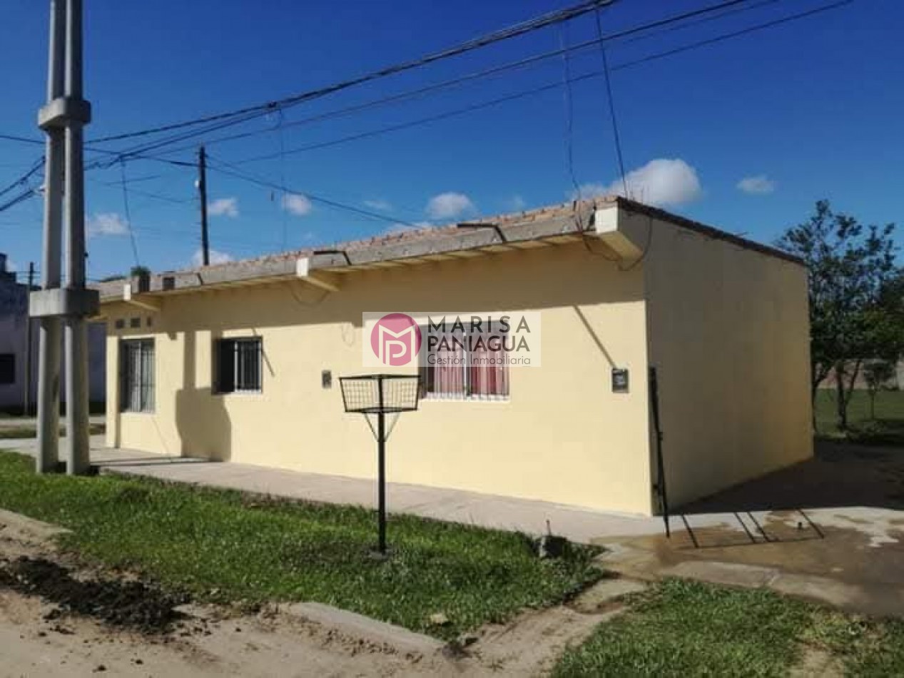 VENTA de LOCAL + DOS DEPARTAMENTOS