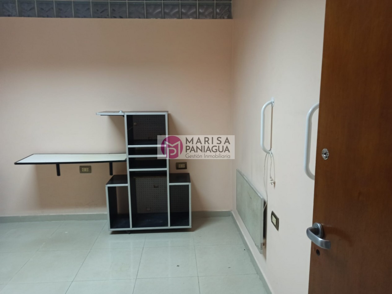 SE ALQUILAN CONSULTORIOS