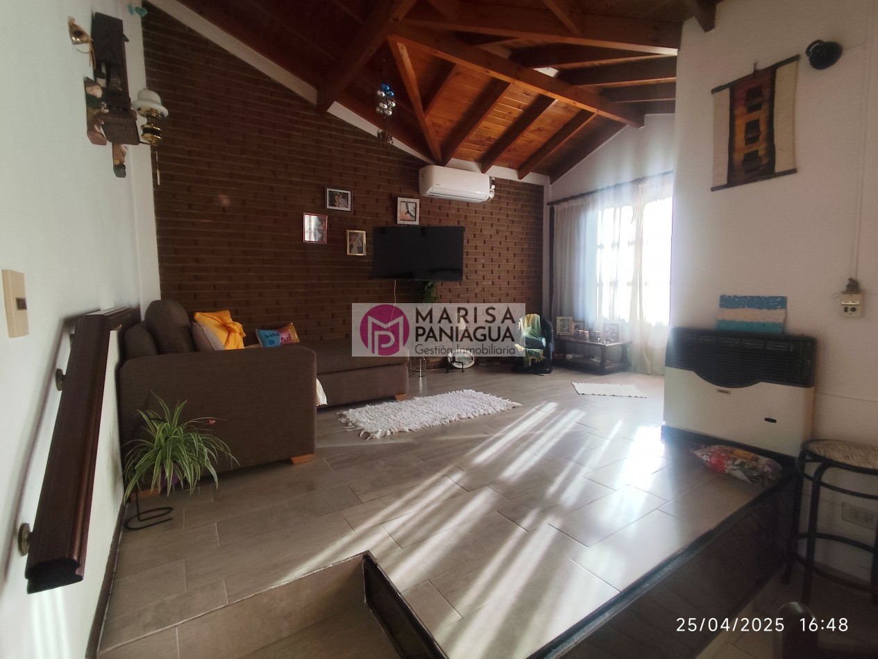 VENTA DE IMPECABLE CHALET