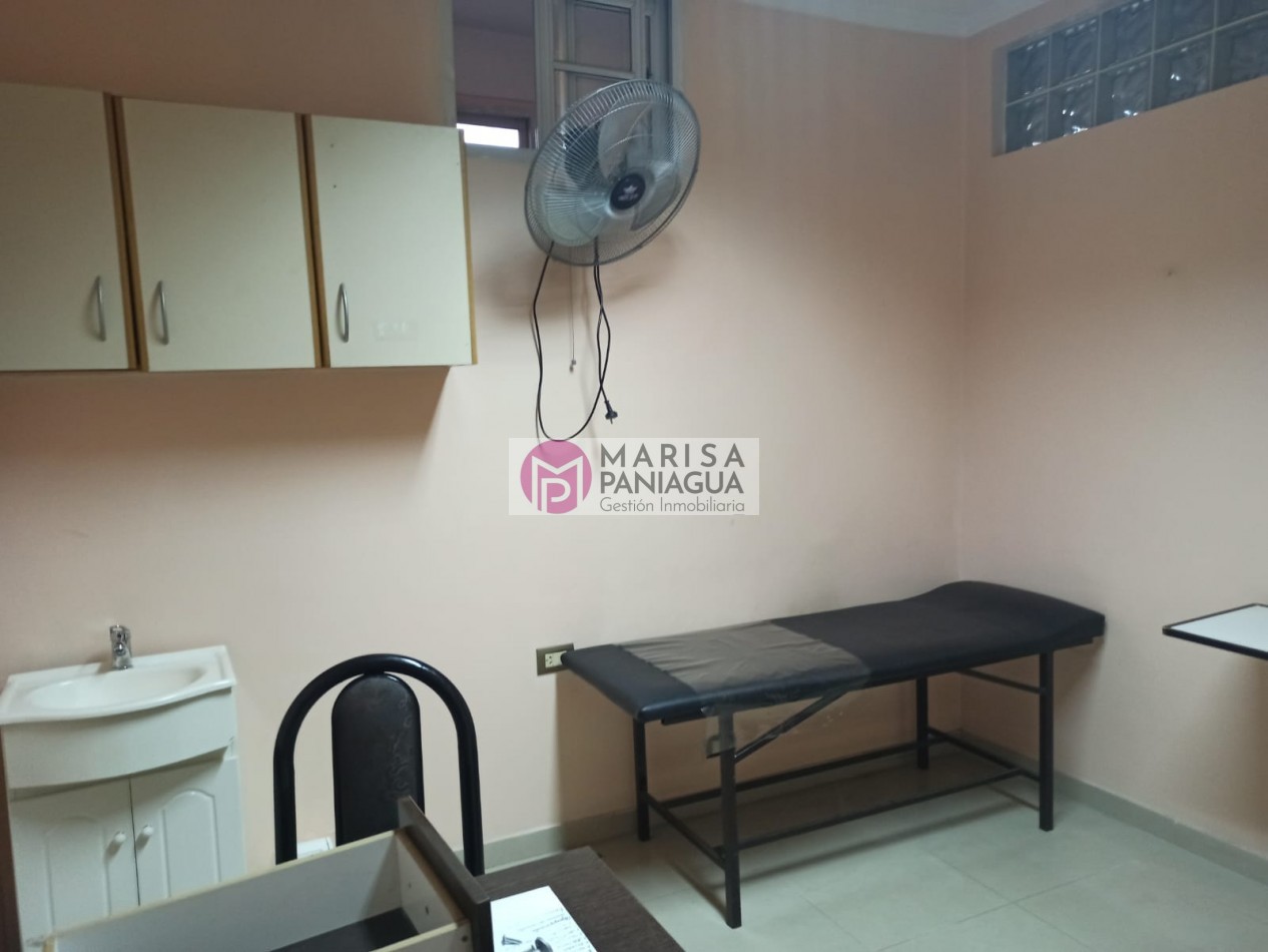 SE ALQUILAN CONSULTORIOS