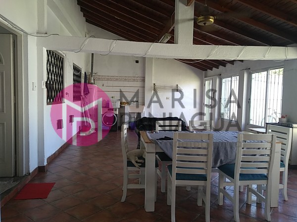 CASA A LA VENTA