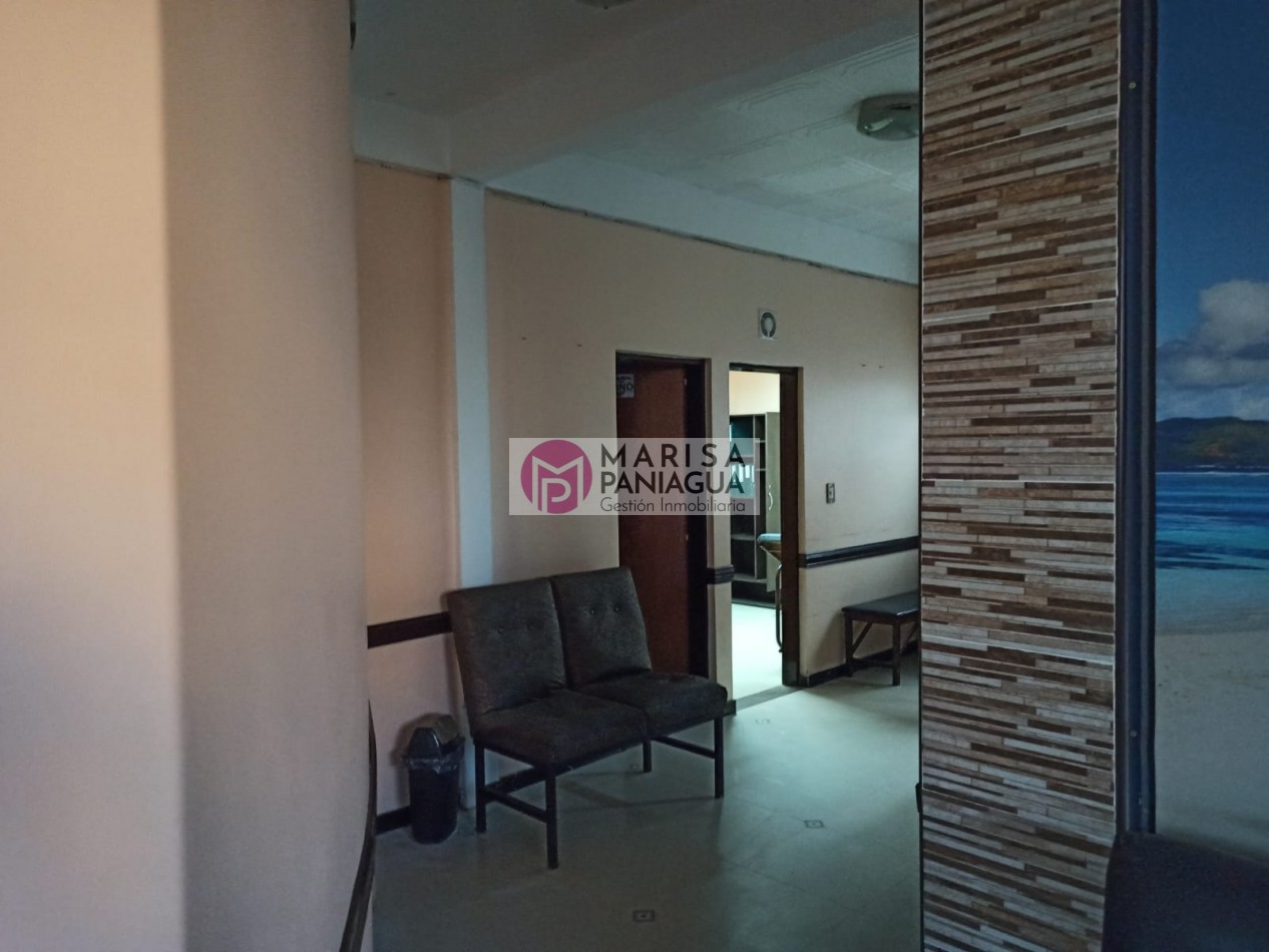 SE ALQUILAN CONSULTORIOS