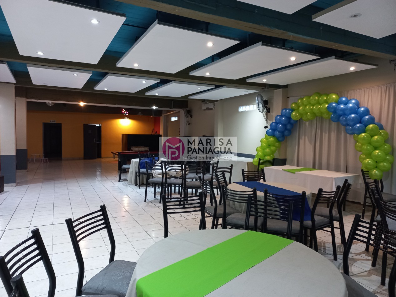Se vende Salon de Fiesta