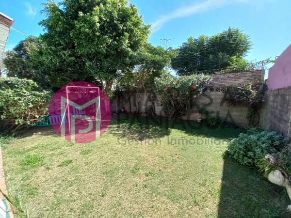 CASA DE DOS PLANTAS CON LOCAL