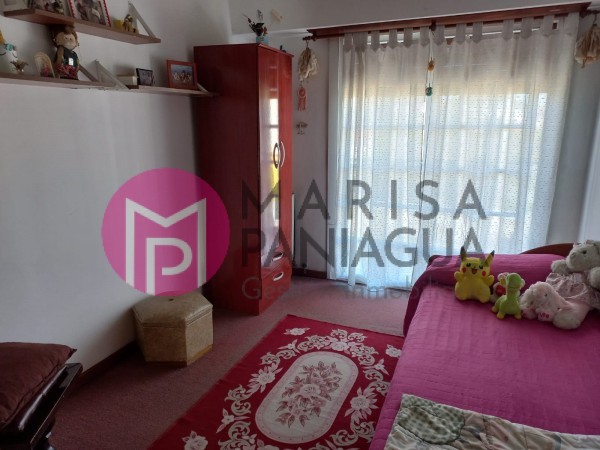 CASA DE DOS PLANTAS CON LOCAL