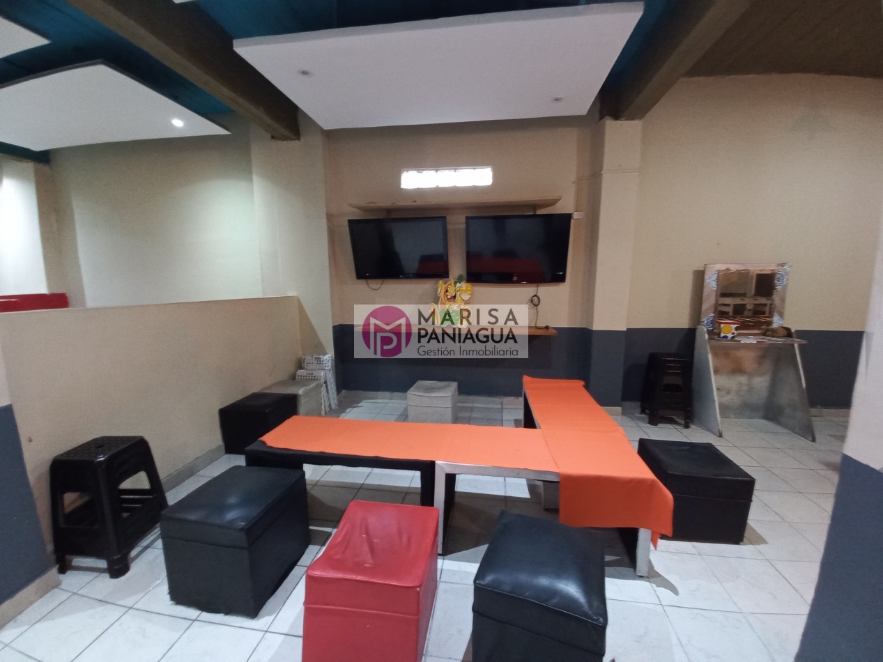 Se vende Salon de Fiesta